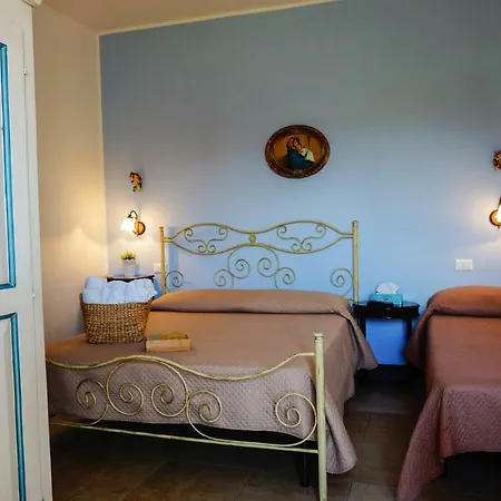 Demetra Bed and breakfast Syracuse